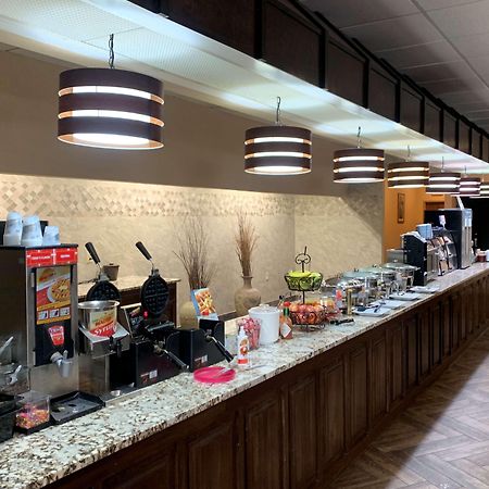 Best Western Crossroads Of The Bluffs Каунсъл Блъфс Екстериор снимка