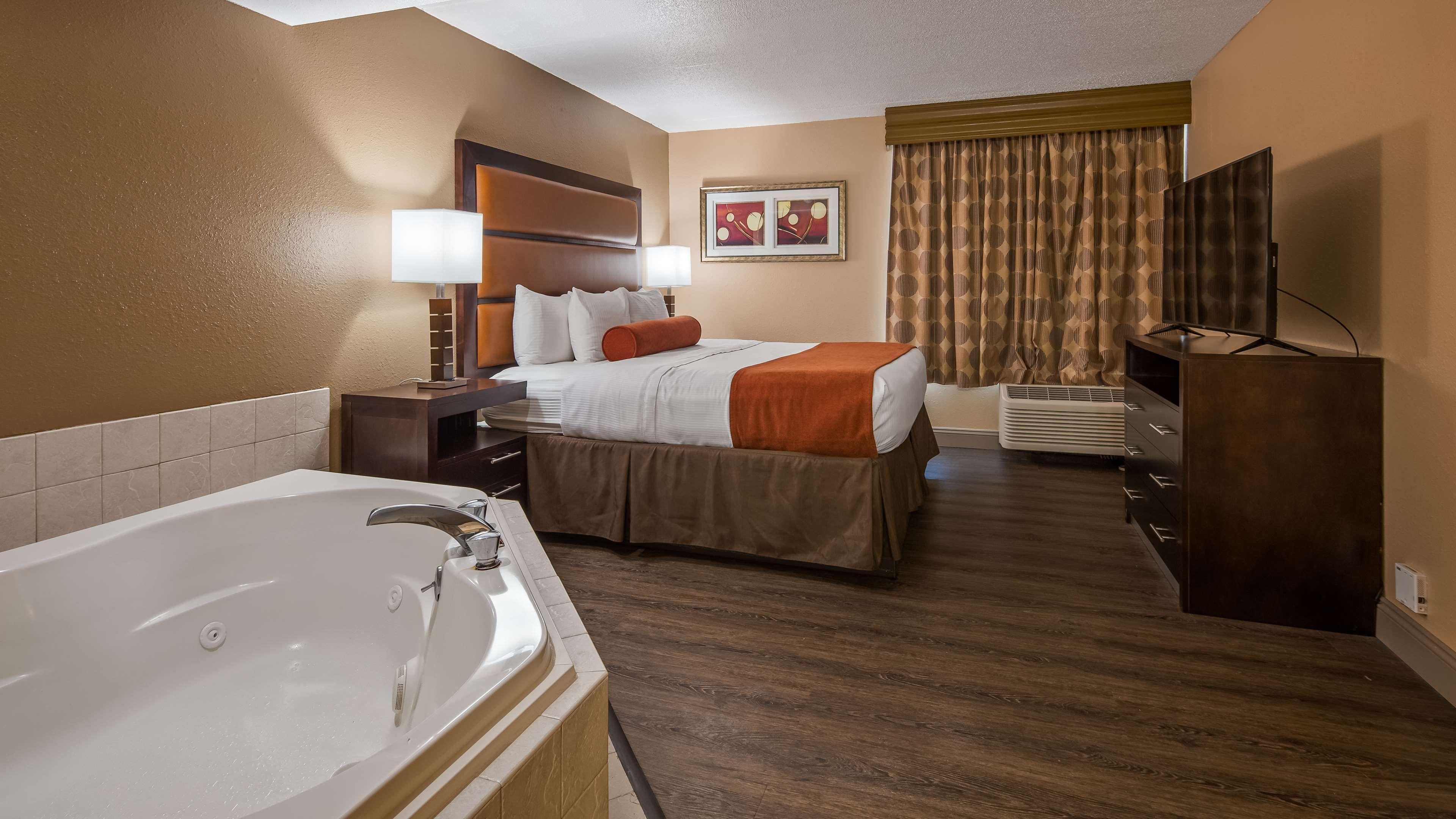 Best Western Crossroads Of The Bluffs Каунсъл Блъфс Екстериор снимка
