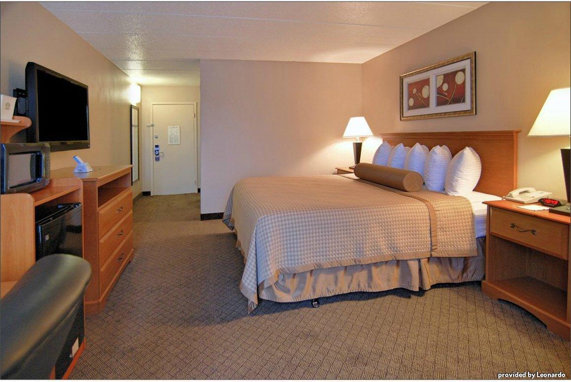 Best Western Crossroads Of The Bluffs Каунсъл Блъфс Екстериор снимка