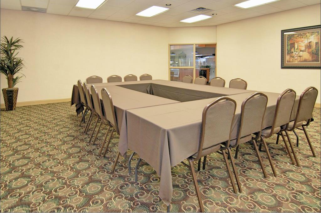 Best Western Crossroads Of The Bluffs Каунсъл Блъфс Съоръжения снимка