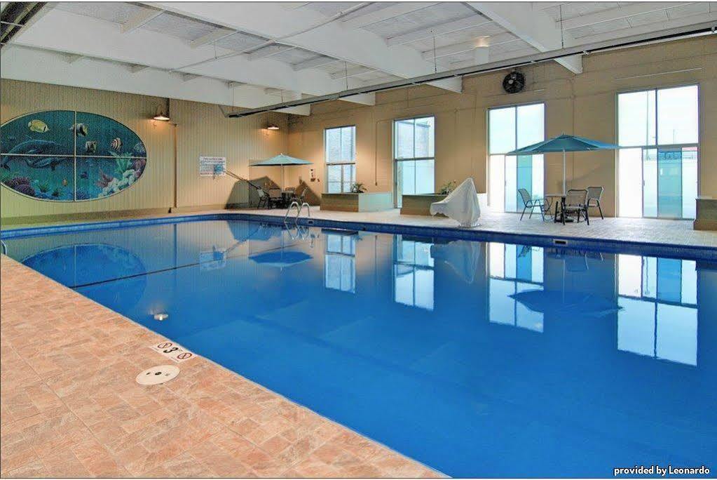 Best Western Crossroads Of The Bluffs Каунсъл Блъфс Екстериор снимка