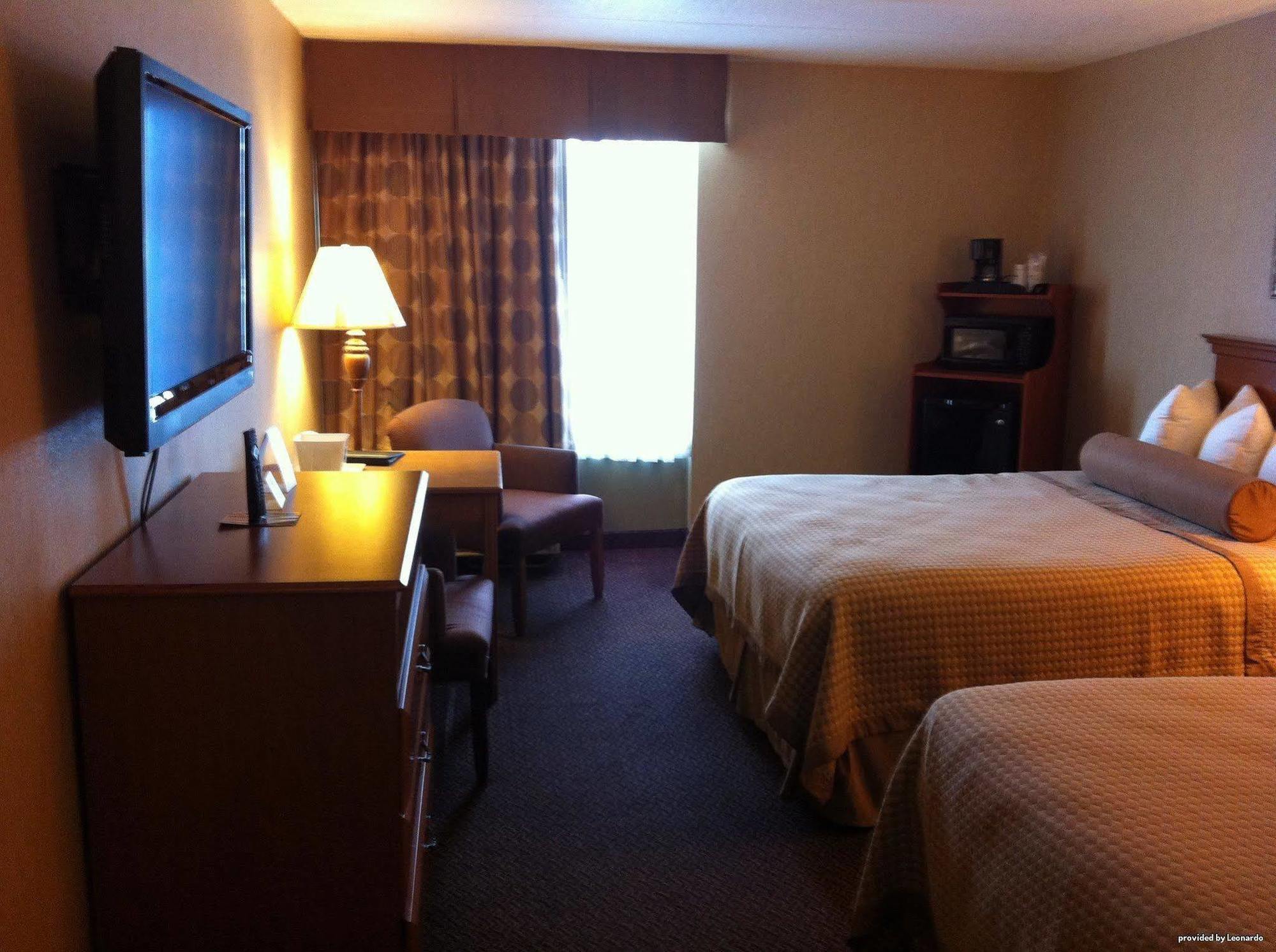 Best Western Crossroads Of The Bluffs Каунсъл Блъфс Стая снимка